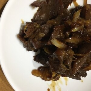 牛肉と玉葱の生姜風味炒め